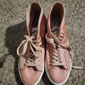 Size 8‎ - Nike SB Blazer Court Mid Premium Pink